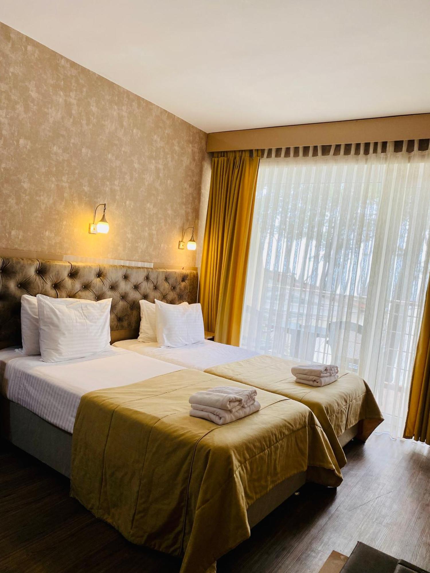Villa Reta Hotel & Spa Grigoleti Ngoại thất bức ảnh