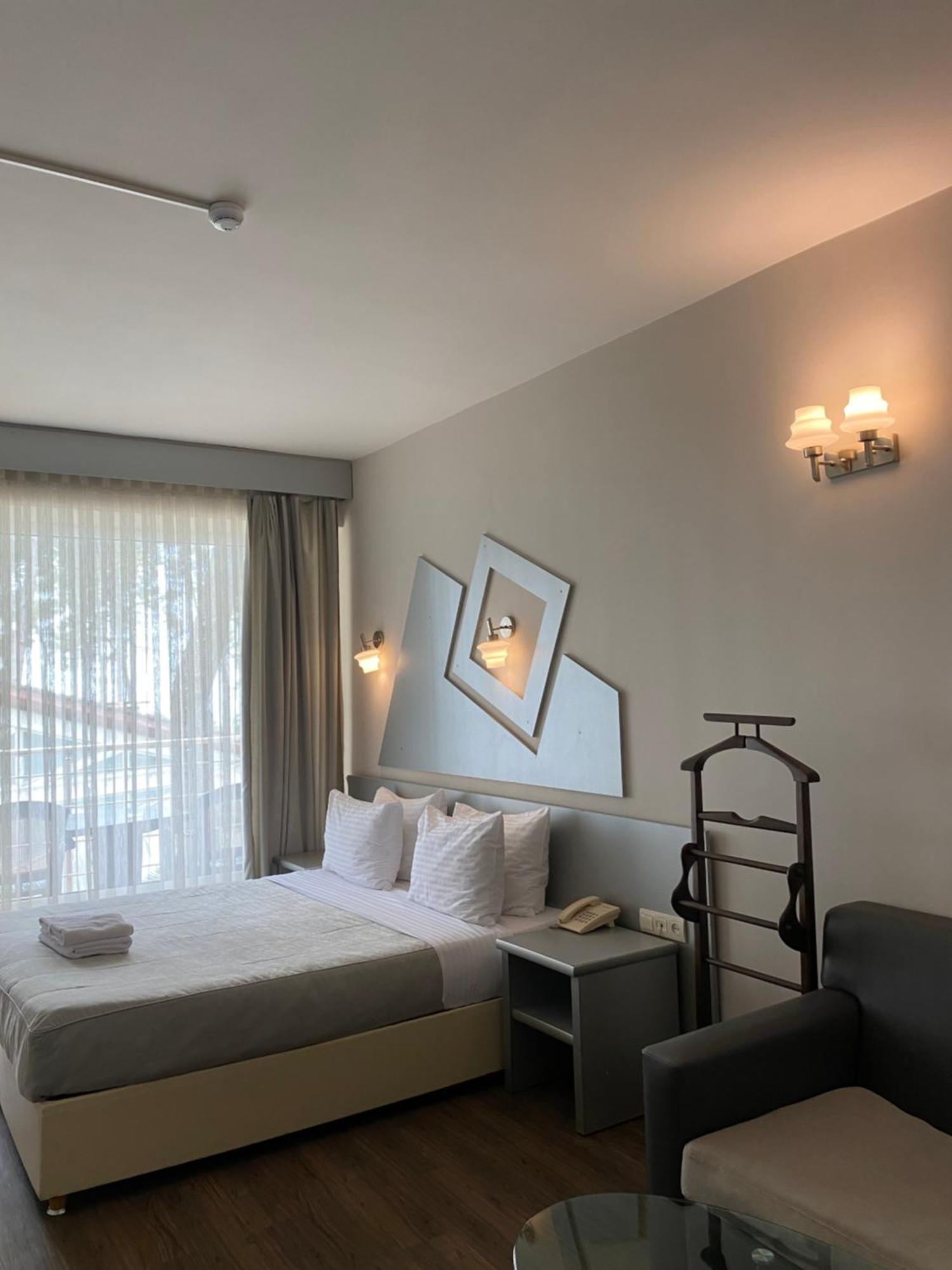 Villa Reta Hotel & Spa Grigoleti Ngoại thất bức ảnh