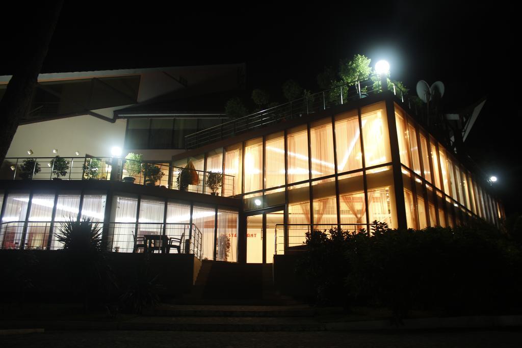 Villa Reta Hotel & Spa Grigoleti Ngoại thất bức ảnh